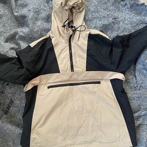 Mens Medium Beige/Black Hooded Pullover Jacket.